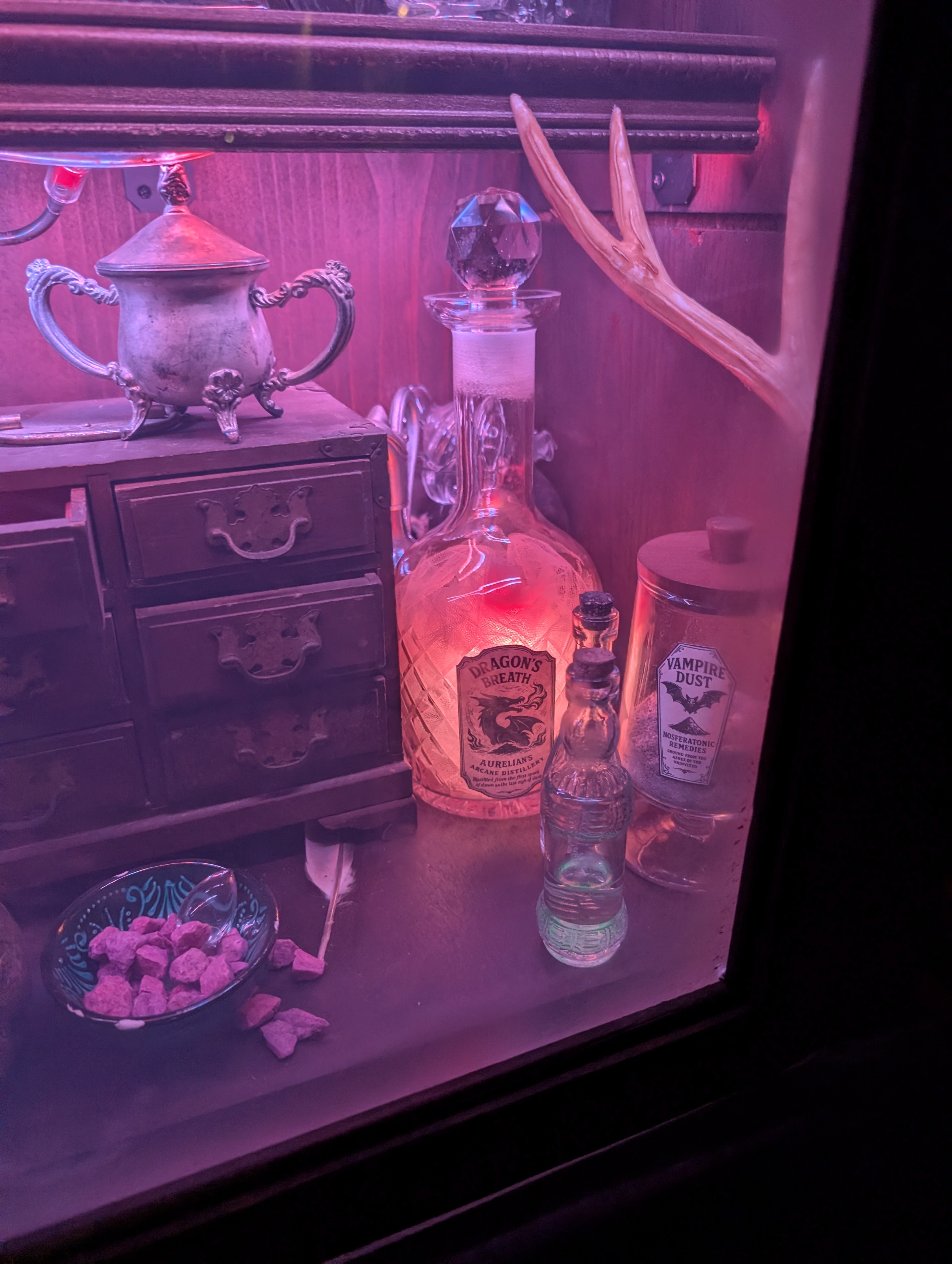 Reliquary image for Aurelian's Bottled Dragon's Breath