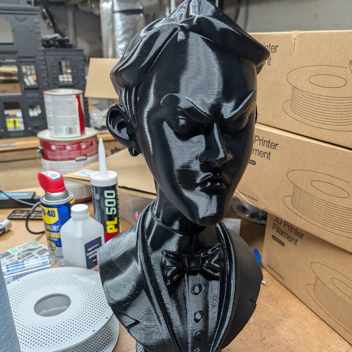 And so, it begins…
The first figure of the season emerges from the workshop.
One of the members of the Dread Family, slowly taking shape in shadow and resin.
He has not yet spoken, but already the silence around him feels… deliberate.
Many more relics are waiting to awaken.

Welcome back to the workshop of the Mystical Caravan.
Relics from Regions Beyond.
#MysticalCaravan #HalloweenWorkshop #HauntedProps #3DPrinting #DreadFamily HalloweenBuild HauntedAtelier RelicsFromRegionsBeyond HalloweenMake
